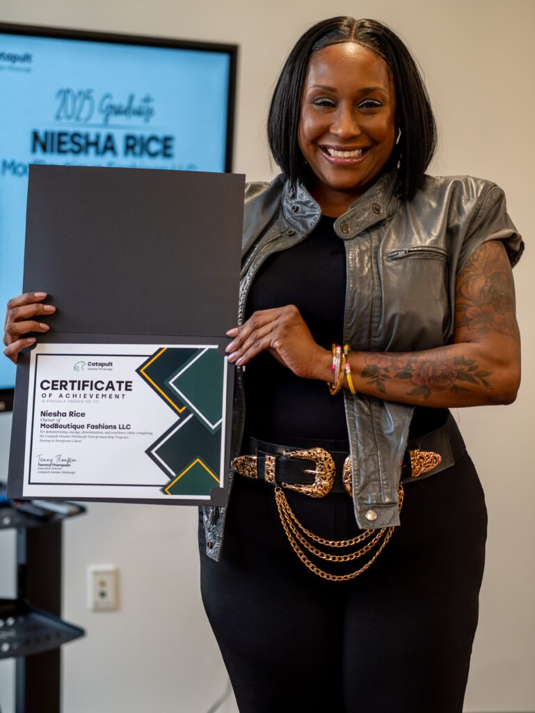 niesha-rice-graduate-min